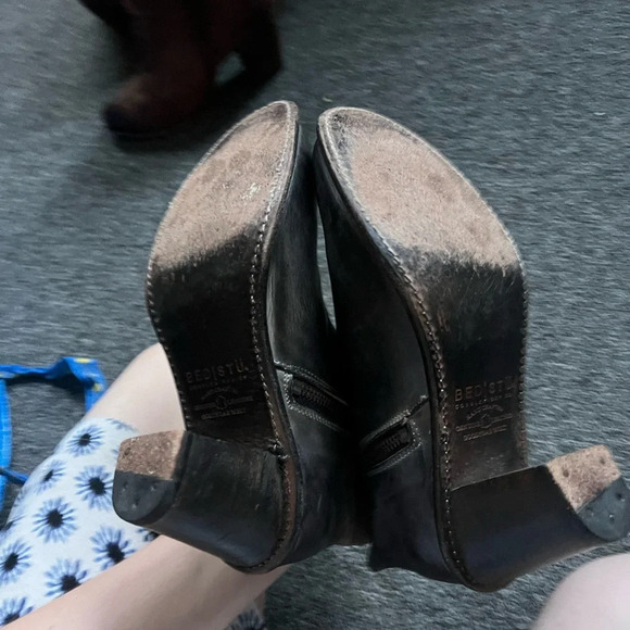 Bed Stu Distressed Cobbler Sonic Black Leather Ankle Booties Size 10 - Picture 3 of 5